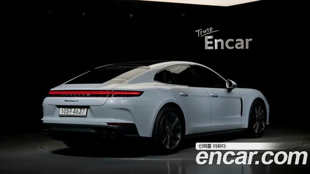 Porsche Panamera 2025 thumb 2