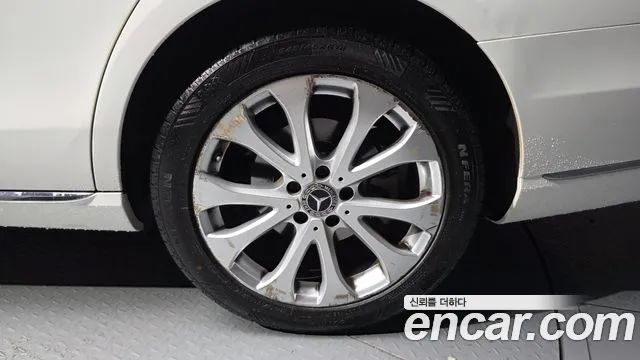 Mercedes-Benz E-Класс 2017 thumb 5