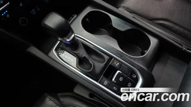 Hyundai Santa Fe 2018 thumb 9