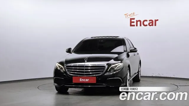 Mercedes-Benz E-Класс 2019 thumb 3