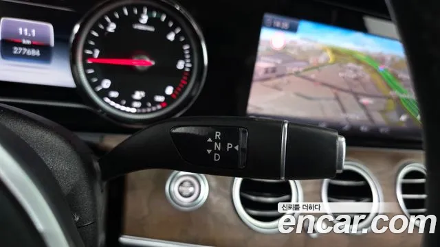 Mercedes-Benz E-Класс 2019 thumb 9