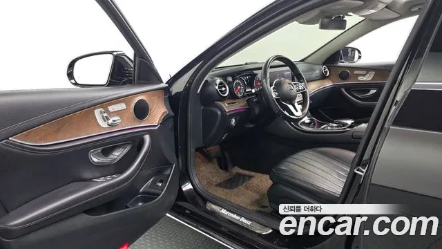 Mercedes-Benz E-Класс 2019 thumb 10