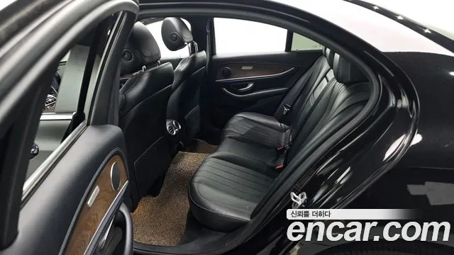 Mercedes-Benz E-Класс 2019 thumb 12