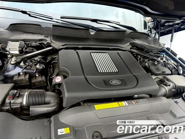 Land Rover Range Rover 2019 thumb 6
