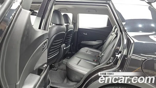 KG_Mobility_Ssangyong TIBOLI 2022 thumb 12