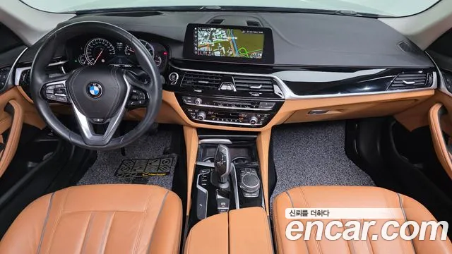 BMW 5-Series 2018 thumb 7