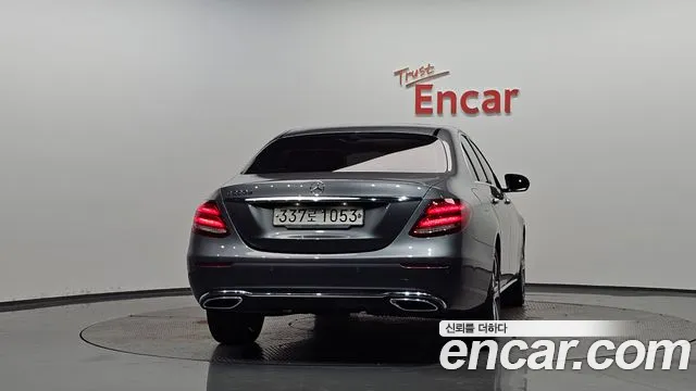 Mercedes-Benz E-Класс 2019 thumb 3