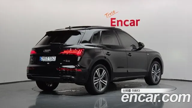 Audi Q5 2023 thumb 2