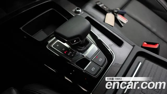 Audi Q5 2023 thumb 9