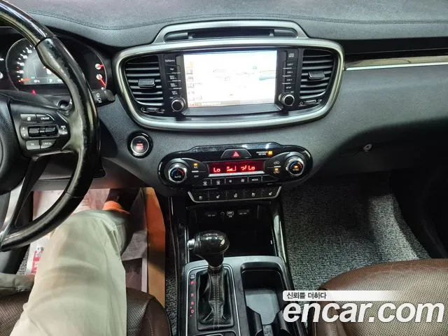 Kia Sorento 2015 thumb 8