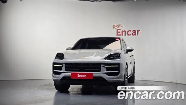 Porsche Cayenne 2025 thumb 3