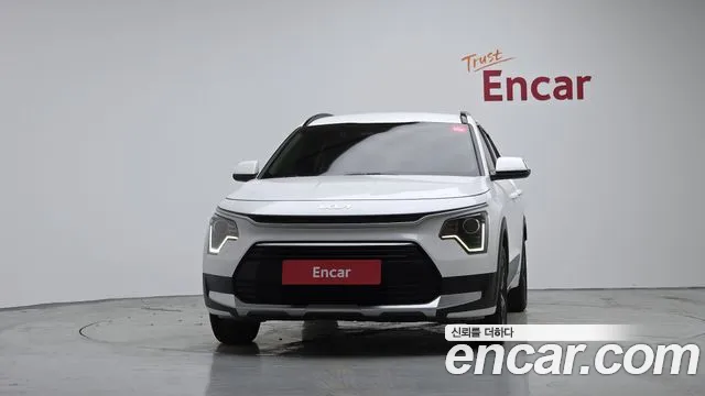 Kia Niro 2024 thumb 3
