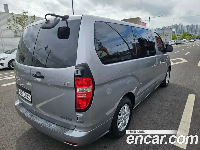 Hyundai Starex 2018 thumb 2