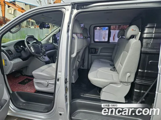 Hyundai Starex 2018 thumb 10