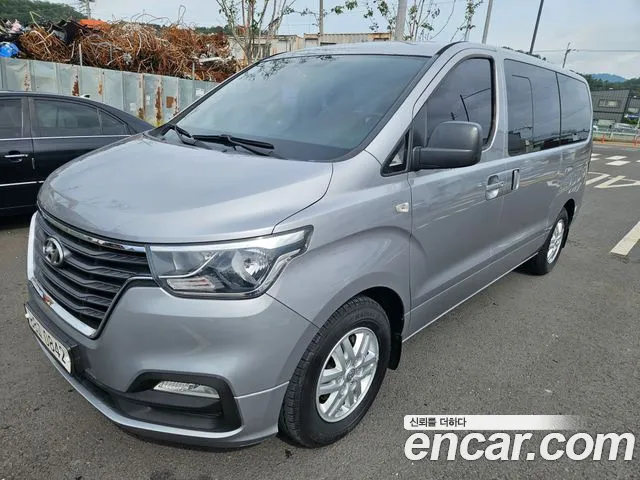 Hyundai Starex 2018 thumb 11