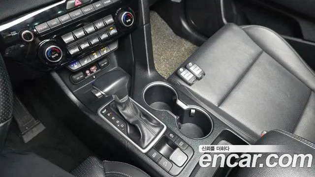 Kia Sportage 2016 thumb 9