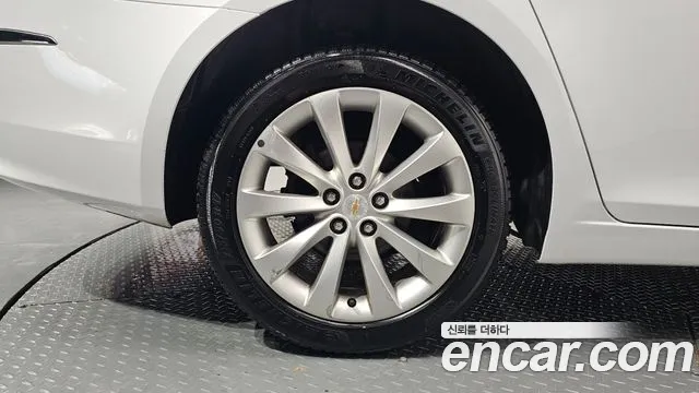 ChevroletGMDaewoo Cruze 2015 thumb 4