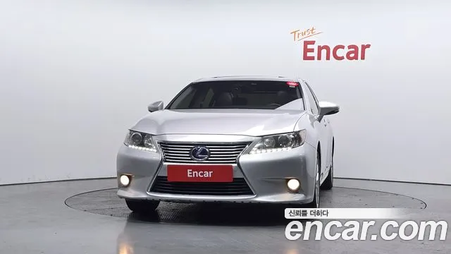 Lexus ES 2012 thumb 3