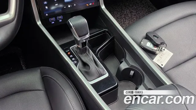 KG_Mobility_Ssangyong Torres 2023 thumb 9