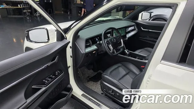 KG_Mobility_Ssangyong Torres 2023 thumb 10