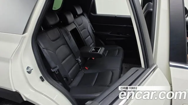 KG_Mobility_Ssangyong Torres 2023 thumb 11