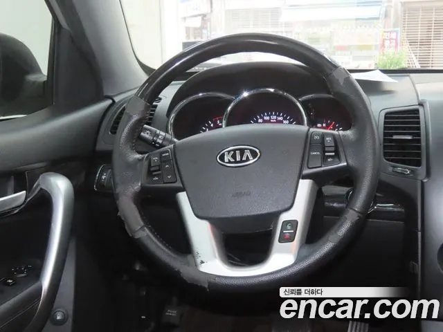 Kia Sorento 2011 thumb 6