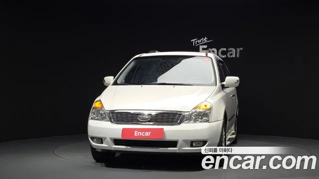 Kia Carnival 2010 thumb 3