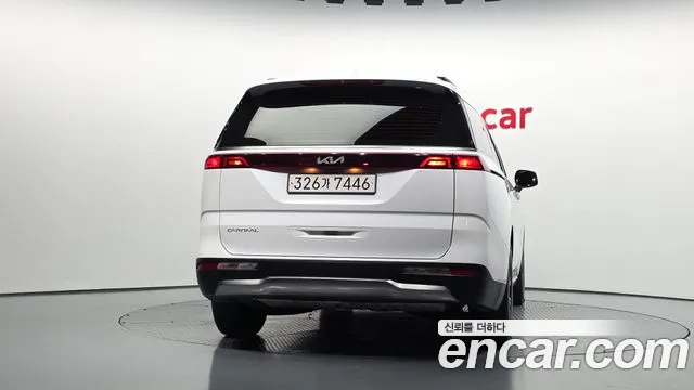 Kia Carnival 2022 thumb 4