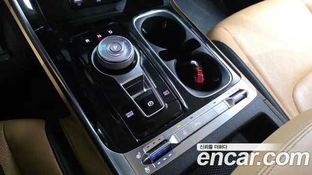 Kia Carnival 2022 thumb 9