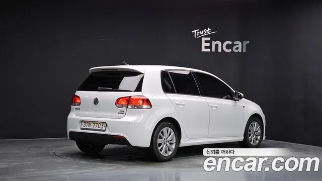 Volkswagen Golf Sportsvan 2013 thumb 2