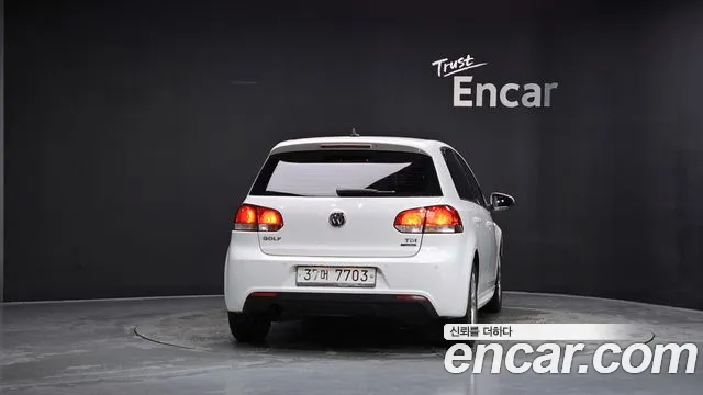 Volkswagen Golf Sportsvan 2013 thumb 4
