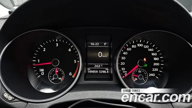 Volkswagen Golf Sportsvan 2013 thumb 8