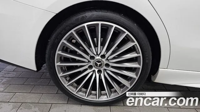 Mercedes-Benz C-Класс 2023 thumb 5