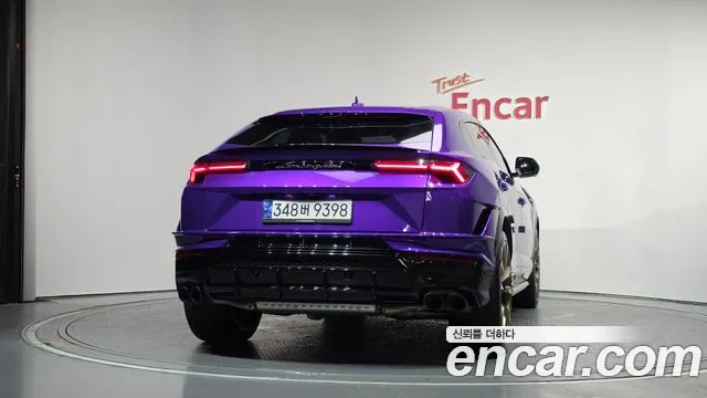 Lamborghini Urus 2023 thumb 4