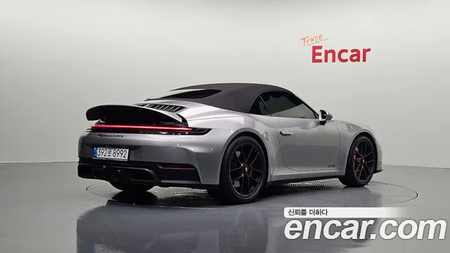 Porsche 911 2026 thumb 2