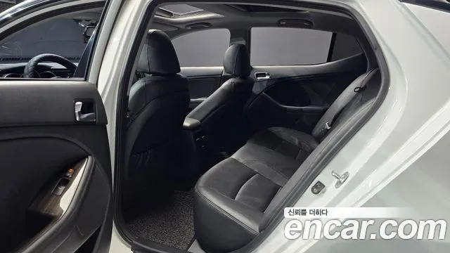Kia K5 2015 thumb 12