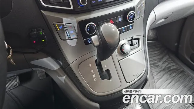 Hyundai Starex 2016 thumb 8