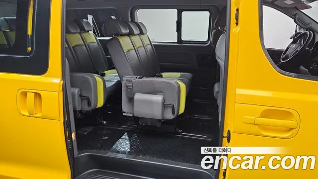 Hyundai Starex 2016 thumb 10
