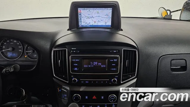 Hyundai Starex 2016 thumb 11