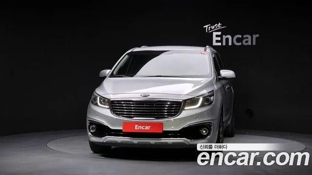 Kia Carnival 2017 thumb 3