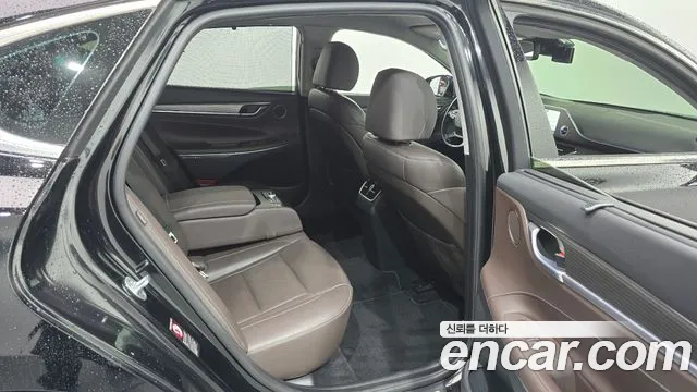 Hyundai Grandeur 2017 thumb 11