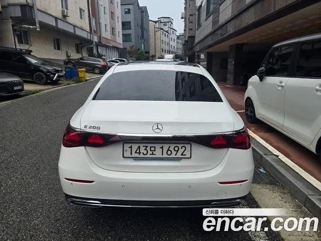 Mercedes-Benz E-Класс 2024 thumb 5