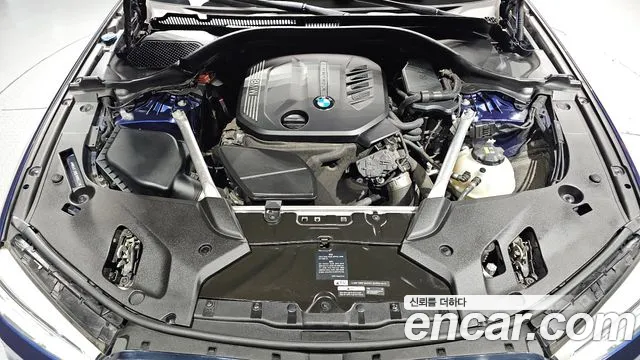 BMW 5-Series 2020 thumb 5