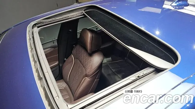 BMW 5-Series 2020 thumb 12