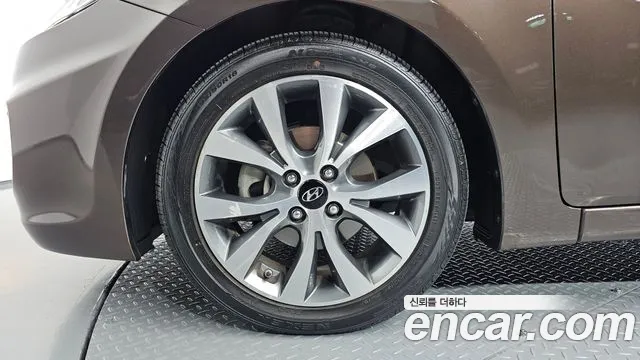 Hyundai Accent 2015 thumb 5
