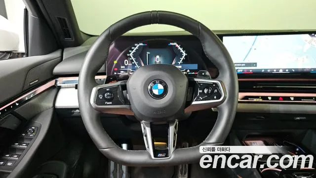 BMW 5-Series 2024 thumb 12