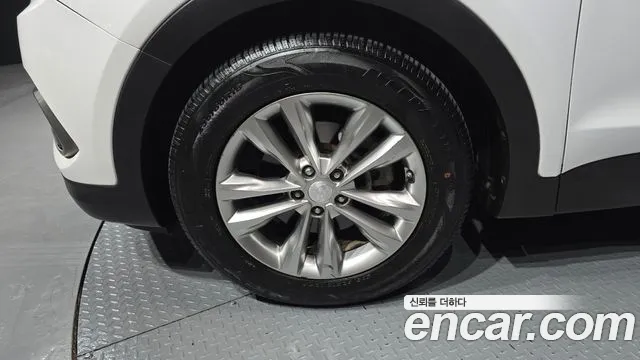 Hyundai Santa Fe 2017 thumb 5