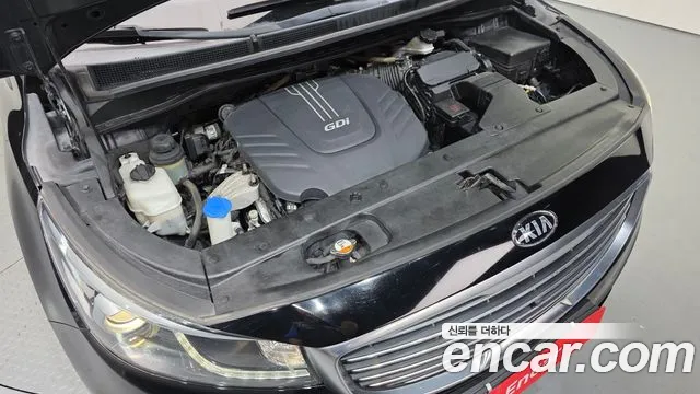 Kia Carnival 2016 thumb 6
