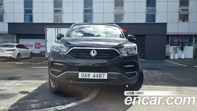 KG_Mobility_Ssangyong Rexton 2017 thumb 3