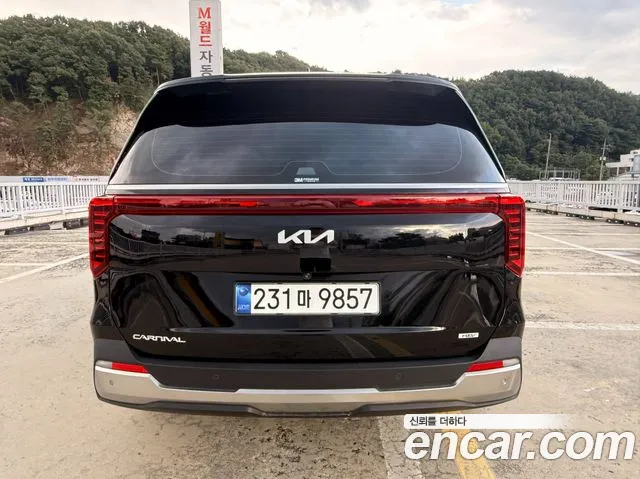 Kia Carnival 2025 thumb 4
